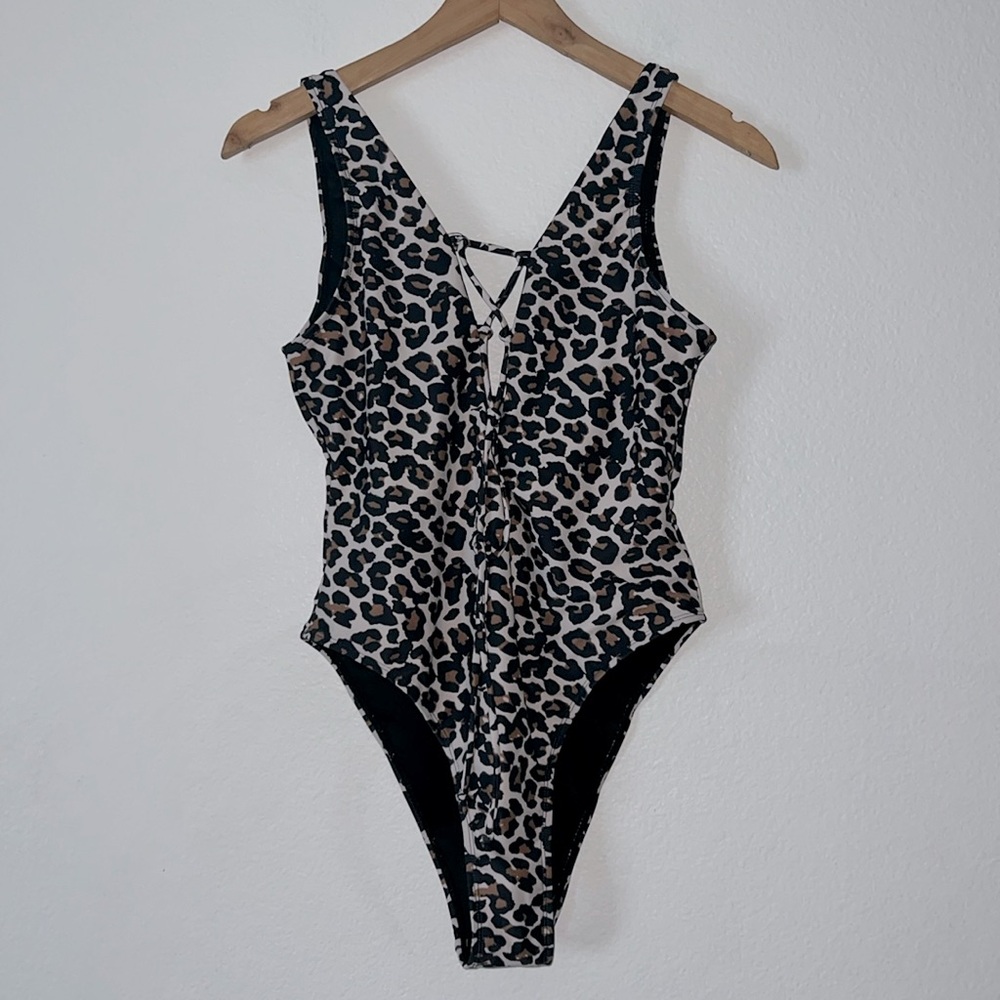 New Shekini Swimwear Leopard Pattern One Piece Swimsuit Size M